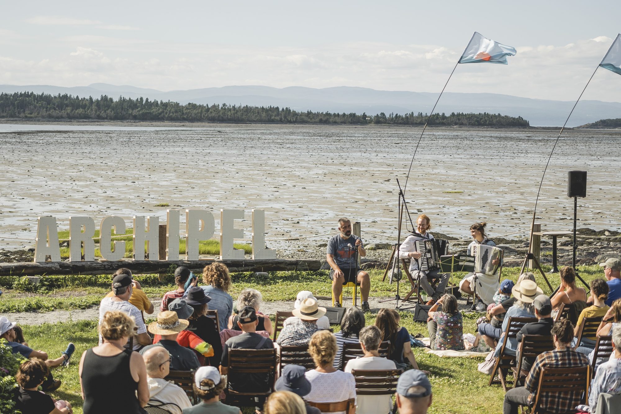 Performance artistique du festival ARCHIPEL