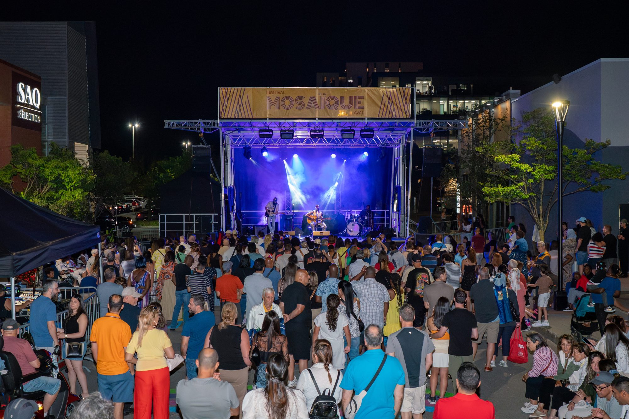 Ambiance festive au Festival MOSAÏQUE Laval